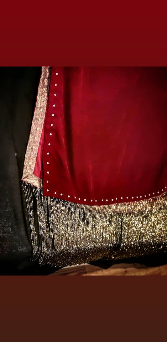 Signature Straight Nug Line Four Corner Shawl